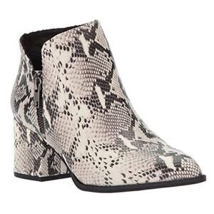 Seychelles Chaparral Snake Print Leather Booties | Size 7